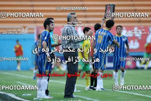 1190812, Tehran, [*parameter:4*], لیگ برتر فوتبال ایران، Persian Gulf Cup، Week 32، Second Leg، Rah Ahan 1 v 0 Naft Tehran on 2011/04/29 at Ekbatan Stadium