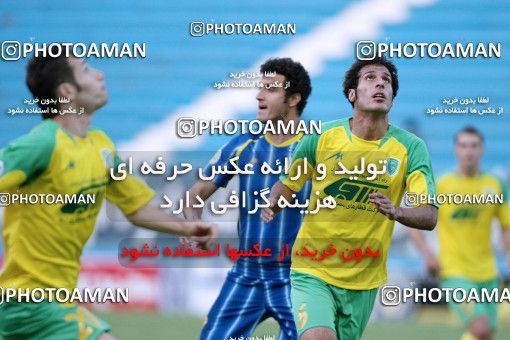 1190824, Tehran, [*parameter:4*], لیگ برتر فوتبال ایران، Persian Gulf Cup، Week 32، Second Leg، Rah Ahan 1 v 0 Naft Tehran on 2011/04/29 at Ekbatan Stadium