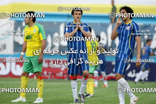 1190823, Tehran, [*parameter:4*], لیگ برتر فوتبال ایران، Persian Gulf Cup، Week 32، Second Leg، Rah Ahan 1 v 0 Naft Tehran on 2011/04/29 at Ekbatan Stadium