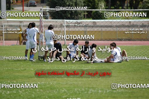 1193226, Tehran, , Esteghlal Football Team Testing the physicsl readiness of the players on 2011/05/06 at Sanaye Defa Stadium