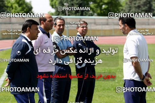 1193235, Tehran, , Esteghlal Football Team Testing the physicsl readiness of the players on 2011/05/06 at Sanaye Defa Stadium