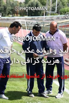1193227, Tehran, , Esteghlal Football Team Testing the physicsl readiness of the players on 2011/05/06 at Sanaye Defa Stadium