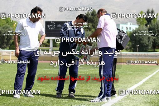 1193224, Tehran, , Esteghlal Football Team Testing the physicsl readiness of the players on 2011/05/06 at Sanaye Defa Stadium