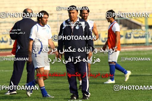 1193563, Tehran, , Esteghlal Football Team Training Session on 2011/05/09 at Sanaye Defa Stadium