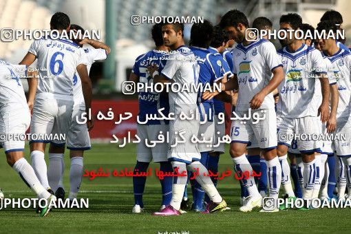 1194060, Tehran, Iran, لیگ برتر فوتبال ایران، Persian Gulf Cup، Week 33، Second Leg، Esteghlal 2 v 0 Malvan Bandar Anzali on 2011/05/15 at Azadi Stadium