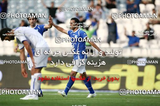 1194173, Tehran, Iran, لیگ برتر فوتبال ایران، Persian Gulf Cup، Week 33، Second Leg، Esteghlal 2 v 0 Malvan Bandar Anzali on 2011/05/15 at Azadi Stadium