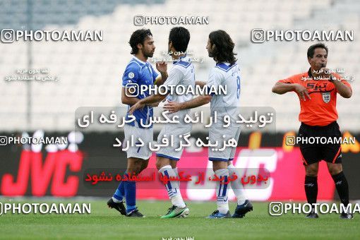 1194213, Tehran, Iran, لیگ برتر فوتبال ایران، Persian Gulf Cup، Week 33، Second Leg، Esteghlal 2 v 0 Malvan Bandar Anzali on 2011/05/15 at Azadi Stadium
