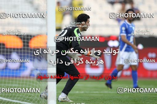 1194423, Tehran, Iran, لیگ برتر فوتبال ایران، Persian Gulf Cup، Week 33، Second Leg، Esteghlal 2 v 0 Malvan Bandar Anzali on 2011/05/15 at Azadi Stadium