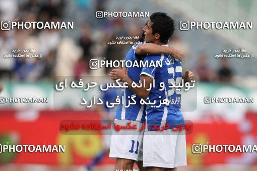 1194523, Tehran, Iran, لیگ برتر فوتبال ایران، Persian Gulf Cup، Week 33، Second Leg، Esteghlal 2 v 0 Malvan Bandar Anzali on 2011/05/15 at Azadi Stadium