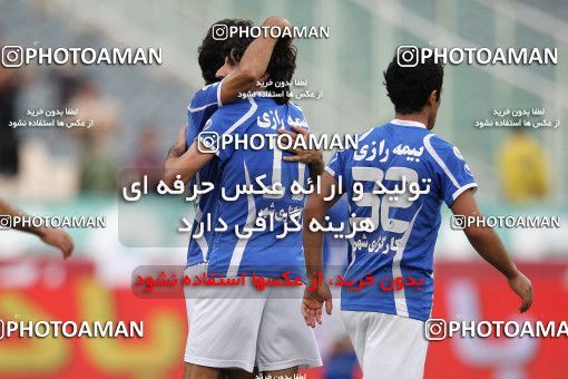 1194691, Tehran, Iran, لیگ برتر فوتبال ایران، Persian Gulf Cup، Week 33، Second Leg، Esteghlal 2 v 0 Malvan Bandar Anzali on 2011/05/15 at Azadi Stadium