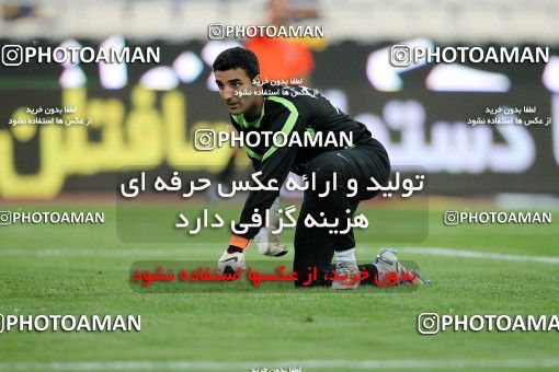 1194343, Tehran, Iran, لیگ برتر فوتبال ایران، Persian Gulf Cup، Week 33، Second Leg، Esteghlal 2 v 0 Malvan Bandar Anzali on 2011/05/15 at Azadi Stadium