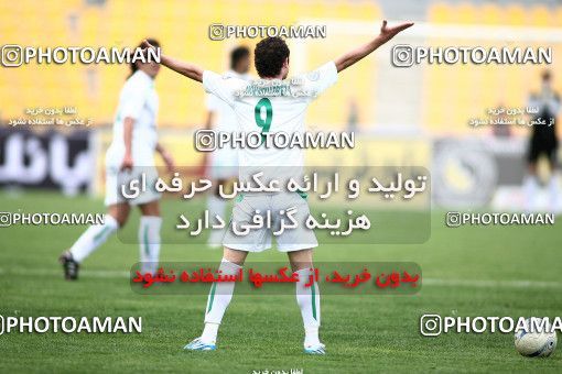 1196621, Tehran, [*parameter:4*], Iran Pro League، Persian Gulf Cup، 2010-11 season، Second Leg، Week 33، Naft Tehran ۱ v 2 Zob Ahan Esfahan on 2011/05/15 at Takhti Stadium