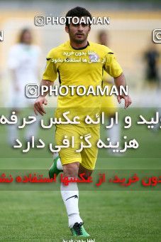 1196519, Tehran, [*parameter:4*], لیگ برتر فوتبال ایران، Persian Gulf Cup، Week 33، Second Leg، Naft Tehran 1 v 2 Zob Ahan Esfahan on 2011/05/15 at Takhti Stadium