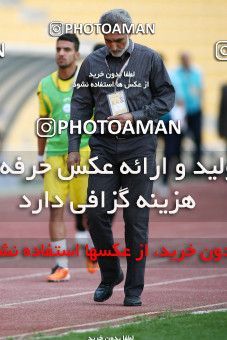 1196503, Tehran, [*parameter:4*], لیگ برتر فوتبال ایران، Persian Gulf Cup، Week 33، Second Leg، Naft Tehran 1 v 2 Zob Ahan Esfahan on 2011/05/15 at Takhti Stadium