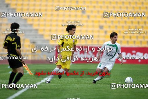 1196770, Tehran, [*parameter:4*], لیگ برتر فوتبال ایران، Persian Gulf Cup، Week 33، Second Leg، Naft Tehran 1 v 2 Zob Ahan Esfahan on 2011/05/15 at Takhti Stadium