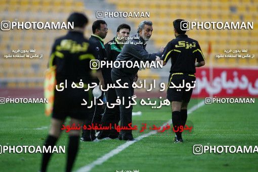 1196479, Tehran, [*parameter:4*], لیگ برتر فوتبال ایران، Persian Gulf Cup، Week 33، Second Leg، Naft Tehran 1 v 2 Zob Ahan Esfahan on 2011/05/15 at Takhti Stadium