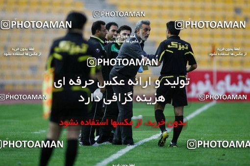 1196531, Tehran, [*parameter:4*], لیگ برتر فوتبال ایران، Persian Gulf Cup، Week 33، Second Leg، Naft Tehran 1 v 2 Zob Ahan Esfahan on 2011/05/15 at Takhti Stadium