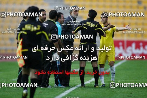 1196594, Tehran, [*parameter:4*], لیگ برتر فوتبال ایران، Persian Gulf Cup، Week 33، Second Leg، Naft Tehran 1 v 2 Zob Ahan Esfahan on 2011/05/15 at Takhti Stadium