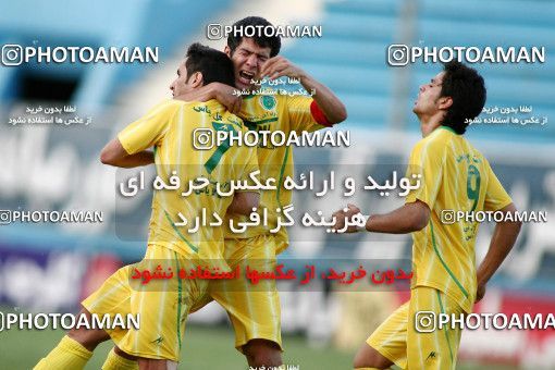 1196185, Tehran, [*parameter:4*], لیگ برتر فوتبال ایران، Persian Gulf Cup، Week 34، Second Leg، Rah Ahan 2 v 2 Mes Kerman on 2011/05/20 at Ekbatan Stadium
