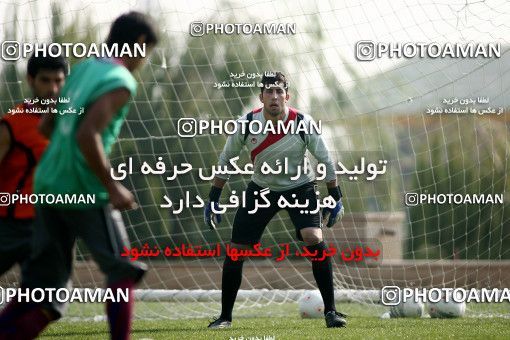 1195705, Tehran, , Steel Azin Training Session on 2010/11/15 at Kheyrieh Amal Stadium