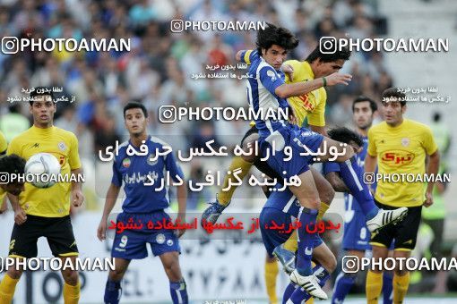 1205341, Tehran, Iran, لیگ برتر فوتبال ایران، Persian Gulf Cup، Week 10، First Leg، Esteghlal 5 v 2 Fajr-e Sepasi Shiraz on 2008/10/07 at Azadi Stadium
