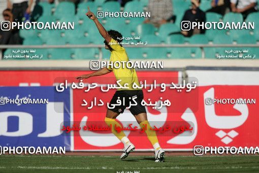 1205503, Tehran, Iran, لیگ برتر فوتبال ایران، Persian Gulf Cup، Week 10، First Leg، Esteghlal 5 v 2 Fajr-e Sepasi Shiraz on 2008/10/07 at Azadi Stadium