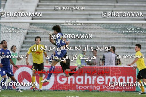 1205446, Tehran, Iran, لیگ برتر فوتبال ایران، Persian Gulf Cup، Week 10، First Leg، Esteghlal 5 v 2 Fajr-e Sepasi Shiraz on 2008/10/07 at Azadi Stadium