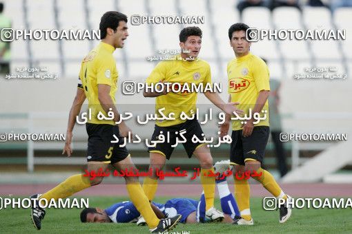 1205477, Tehran, Iran, لیگ برتر فوتبال ایران، Persian Gulf Cup، Week 10، First Leg، Esteghlal 5 v 2 Fajr-e Sepasi Shiraz on 2008/10/07 at Azadi Stadium