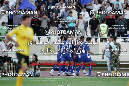 1205296, Tehran, Iran, لیگ برتر فوتبال ایران، Persian Gulf Cup، Week 10، First Leg، Esteghlal 5 v 2 Fajr-e Sepasi Shiraz on 2008/10/07 at Azadi Stadium