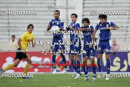 1205563, Tehran, Iran, لیگ برتر فوتبال ایران، Persian Gulf Cup، Week 10، First Leg، Esteghlal 5 v 2 Fajr-e Sepasi Shiraz on 2008/10/07 at Azadi Stadium
