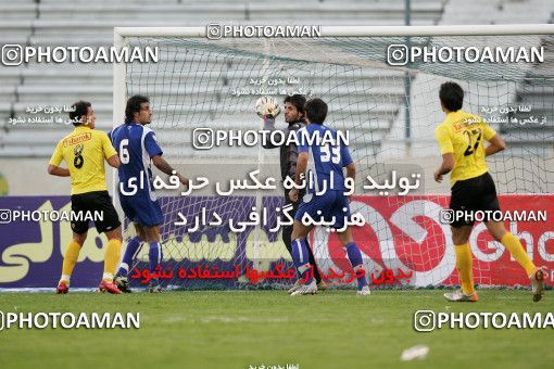 1205595, Tehran, Iran, لیگ برتر فوتبال ایران، Persian Gulf Cup، Week 10، First Leg، Esteghlal 5 v 2 Fajr-e Sepasi Shiraz on 2008/10/07 at Azadi Stadium