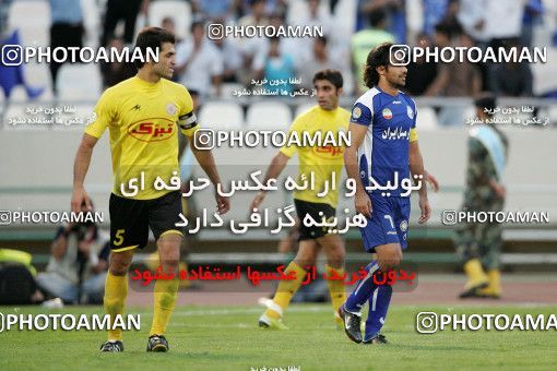 1205418, Tehran, Iran, لیگ برتر فوتبال ایران، Persian Gulf Cup، Week 10، First Leg، Esteghlal 5 v 2 Fajr-e Sepasi Shiraz on 2008/10/07 at Azadi Stadium