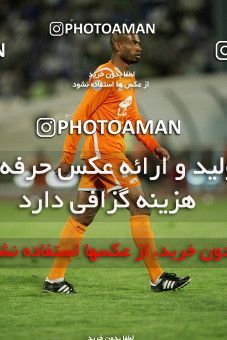 1205122, Tehran, Iran, Iran Pro League، Persian Gulf Cup، 2008-09 season، First Leg، Week 5، Esteghlal ۱ v ۱ Bargh Shiraz on 2008/10/17 at Azadi Stadium