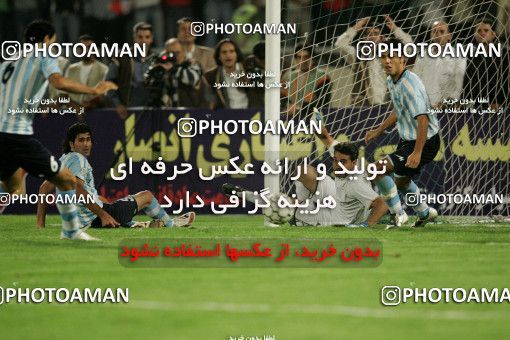 1206757, Tehran, Iran, لیگ برتر فوتبال ایران، Persian Gulf Cup، Week 8، First Leg، Persepolis 2 v 0 Pegah Rasht on 2008/09/25 at Azadi Stadium
