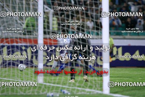 1211983, لیگ برتر فوتبال ایران، Persian Gulf Cup، Week 12، First Leg، 2008/10/27، Tehran، Azadi Stadium، Esteghlal 3 - 2 Paykan
