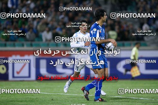 1211987, لیگ برتر فوتبال ایران، Persian Gulf Cup، Week 12، First Leg، 2008/10/27، Tehran، Azadi Stadium، Esteghlal 3 - 2 Paykan