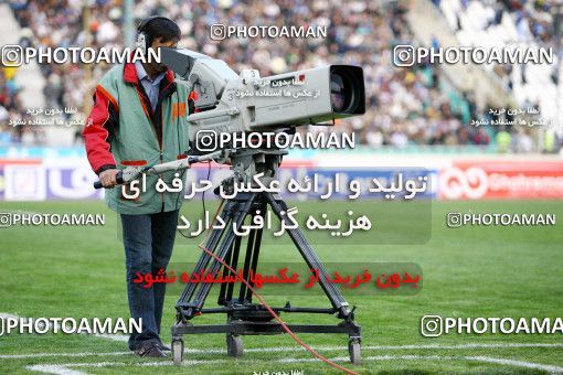 1212034, Tehran, Iran, لیگ برتر فوتبال ایران، Persian Gulf Cup، Week 12، First Leg، Esteghlal 3 v 2 Paykan on 2008/10/27 at Azadi Stadium