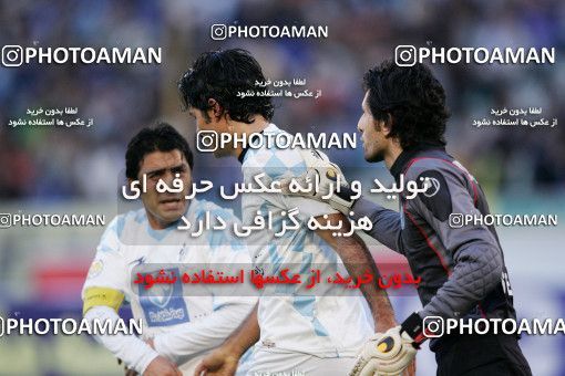 1212305, لیگ برتر فوتبال ایران، Persian Gulf Cup، Week 12، First Leg، 2008/10/27، Tehran، Azadi Stadium، Esteghlal 3 - 2 Paykan
