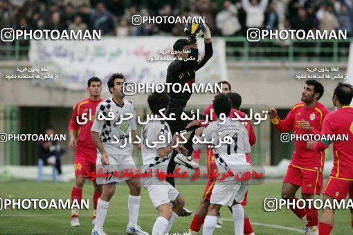 1211864, Qom, Iran, لیگ برتر فوتبال ایران، Persian Gulf Cup، Week 13، First Leg، Saba Qom 1 v 1 Foulad Khouzestan on 2008/10/30 at Yadegar-e Emam Stadium Qom