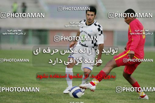 1211857, Qom, Iran, لیگ برتر فوتبال ایران، Persian Gulf Cup، Week 13، First Leg، Saba Qom 1 v 1 Foulad Khouzestan on 2008/10/30 at Yadegar-e Emam Stadium Qom