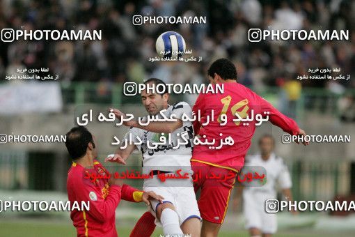 1211852, Qom, Iran, لیگ برتر فوتبال ایران، Persian Gulf Cup، Week 13، First Leg، Saba Qom 1 v 1 Foulad Khouzestan on 2008/10/30 at Yadegar-e Emam Stadium Qom