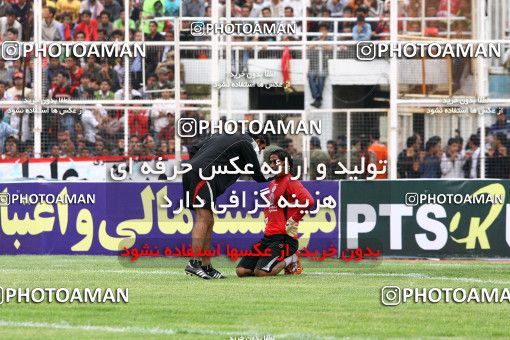 1227313, Shiraz, Iran, لیگ برتر فوتبال ایران، Persian Gulf Cup، Week 13، First Leg، Fajr-e Sepasi Shiraz 1 v 0 Persepolis on 2008/10/31 at Hafezieh Stadium