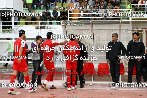 1227383, Shiraz, Iran, لیگ برتر فوتبال ایران، Persian Gulf Cup، Week 13، First Leg، Fajr-e Sepasi Shiraz 1 v 0 Persepolis on 2008/10/31 at Hafezieh Stadium