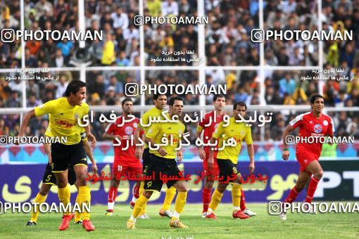 1227357, Shiraz, Iran, لیگ برتر فوتبال ایران، Persian Gulf Cup، Week 13، First Leg، Fajr-e Sepasi Shiraz 1 v 0 Persepolis on 2008/10/31 at Hafezieh Stadium
