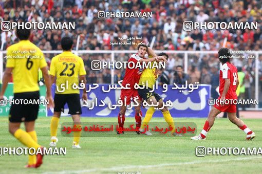1227216, Shiraz, Iran, لیگ برتر فوتبال ایران، Persian Gulf Cup، Week 13، First Leg، Fajr-e Sepasi Shiraz 1 v 0 Persepolis on 2008/10/31 at Hafezieh Stadium