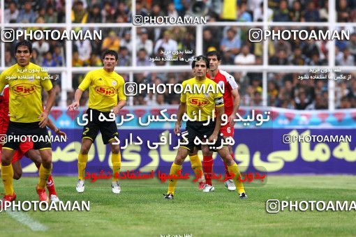 1227189, Shiraz, Iran, لیگ برتر فوتبال ایران، Persian Gulf Cup، Week 13، First Leg، Fajr-e Sepasi Shiraz 1 v 0 Persepolis on 2008/10/31 at Hafezieh Stadium