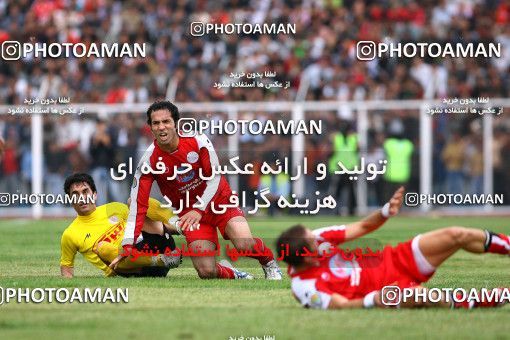 1227305, Shiraz, Iran, لیگ برتر فوتبال ایران، Persian Gulf Cup، Week 13، First Leg، Fajr-e Sepasi Shiraz 1 v 0 Persepolis on 2008/10/31 at Hafezieh Stadium