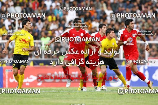 1227386, Shiraz, Iran, لیگ برتر فوتبال ایران، Persian Gulf Cup، Week 13، First Leg، Fajr-e Sepasi Shiraz 1 v 0 Persepolis on 2008/10/31 at Hafezieh Stadium