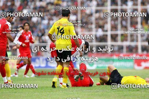 1227174, Shiraz, Iran, لیگ برتر فوتبال ایران، Persian Gulf Cup، Week 13، First Leg، Fajr-e Sepasi Shiraz 1 v 0 Persepolis on 2008/10/31 at Hafezieh Stadium