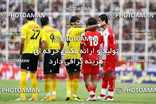 1227177, Shiraz, Iran, لیگ برتر فوتبال ایران، Persian Gulf Cup، Week 13، First Leg، Fajr-e Sepasi Shiraz 1 v 0 Persepolis on 2008/10/31 at Hafezieh Stadium